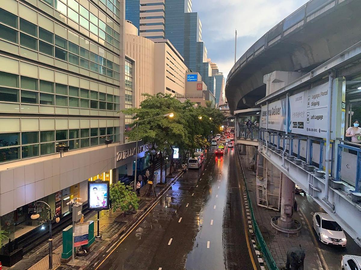 Thaiphiphat House Bangkok Bagian luar foto